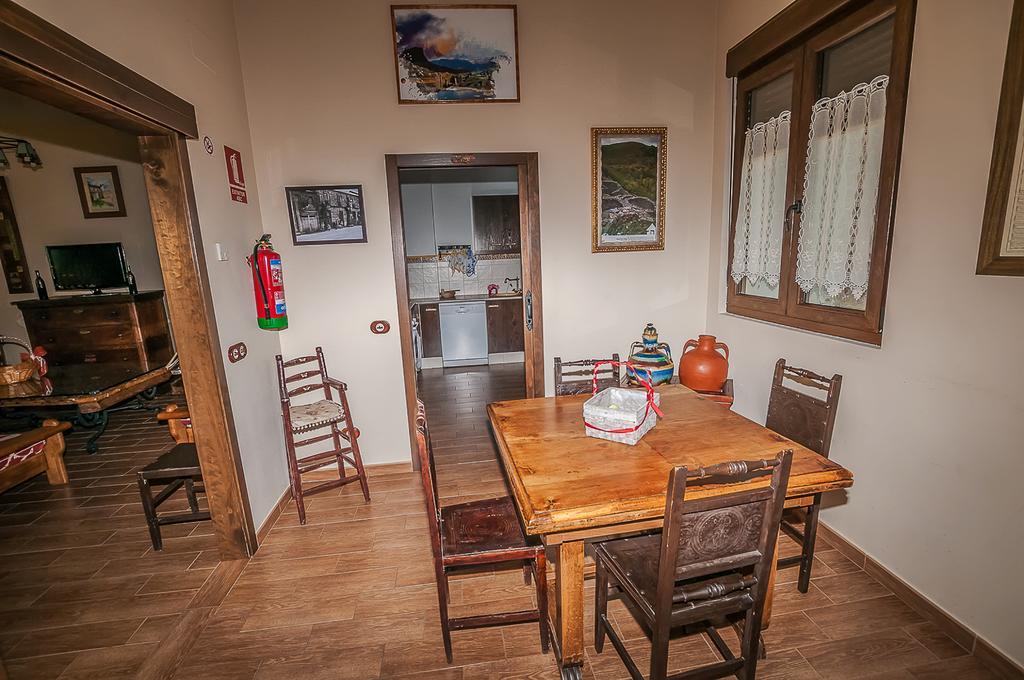 Casa Rural El Almendro De Maria Ponferrada Exterior photo