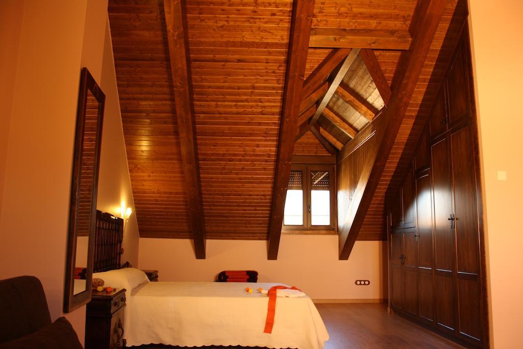 Casa Rural El Almendro De Maria Ponferrada Room photo
